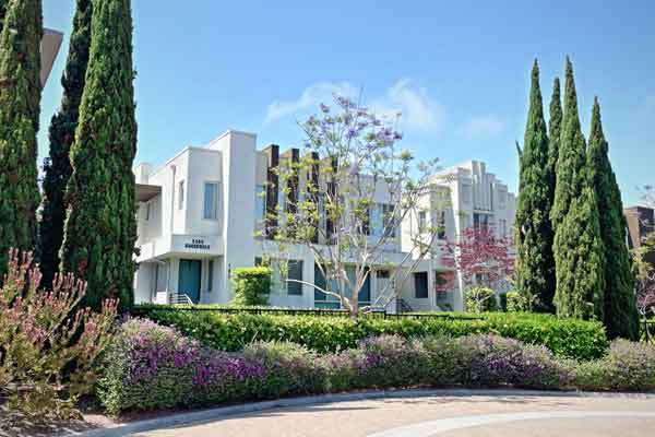 Townhomes in Three Sixty