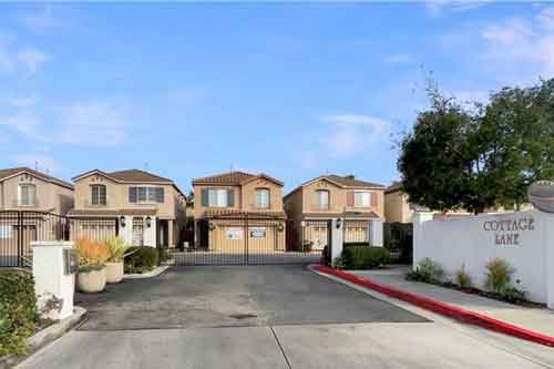 Cottage Lane gated community in Hawthorne