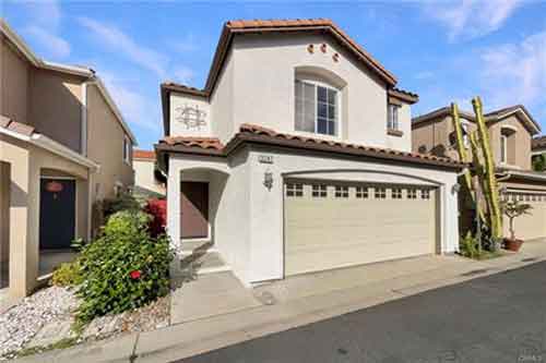 Cottage Lane gated community in Hawthorne